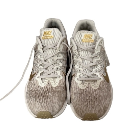 Nike Winflo 5 gold and white sneakers women’s 8 - Picture 6 of 8